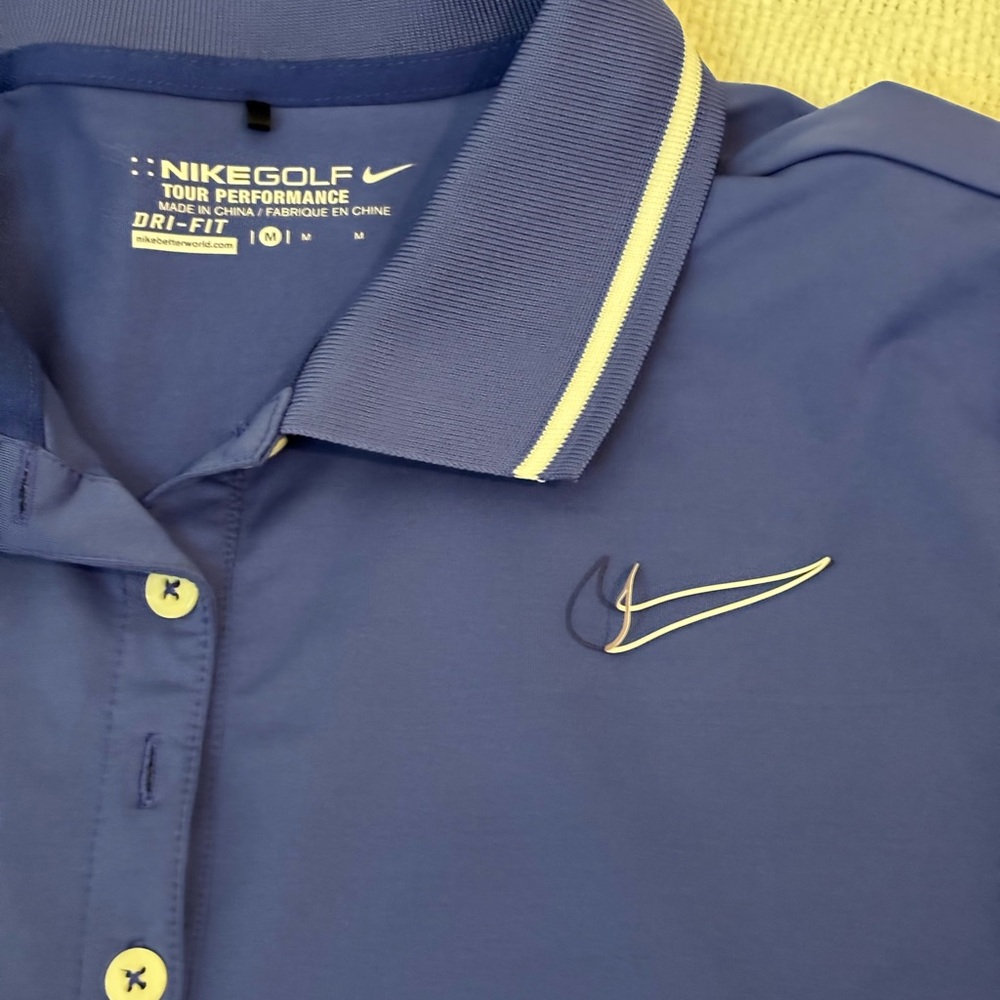 ❤️Nike Women's Royal Blue Button Down Shirt❤️ - Picture 8 of 8